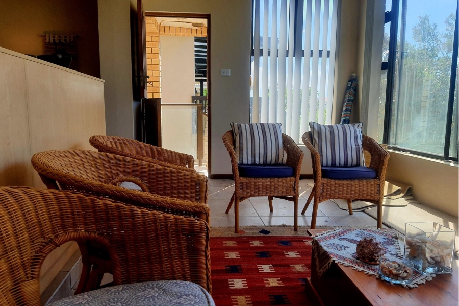 4 Bedroom Property for Sale in Boggomsbaai Western Cape